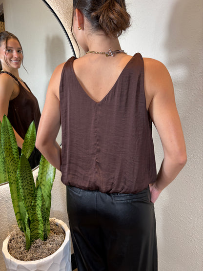 Bubble Hem Strap Accent Tank Top