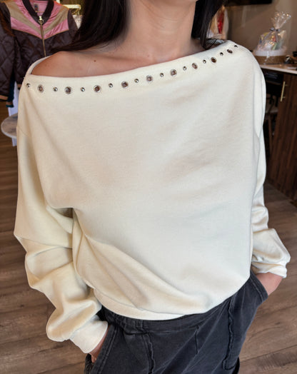 Cream Sweater with Detail Metal on Top