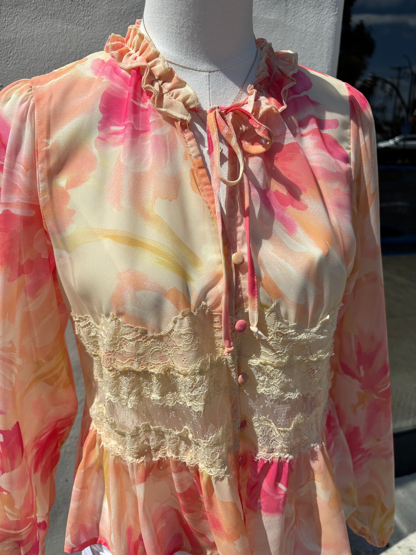 Floral De Sol Coral Top