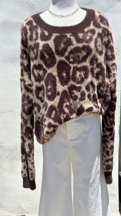 Fuzzy L/S Leopard Crew-Neck Sweater