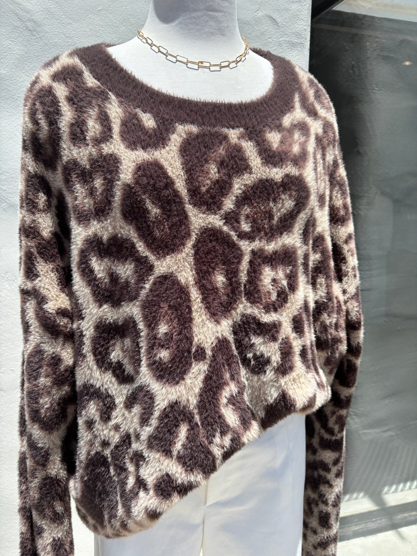 Fuzzy L/S Leopard Crew-Neck Sweater