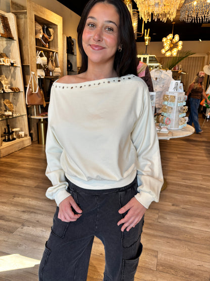 Cream Sweater with Detail Metal on Top