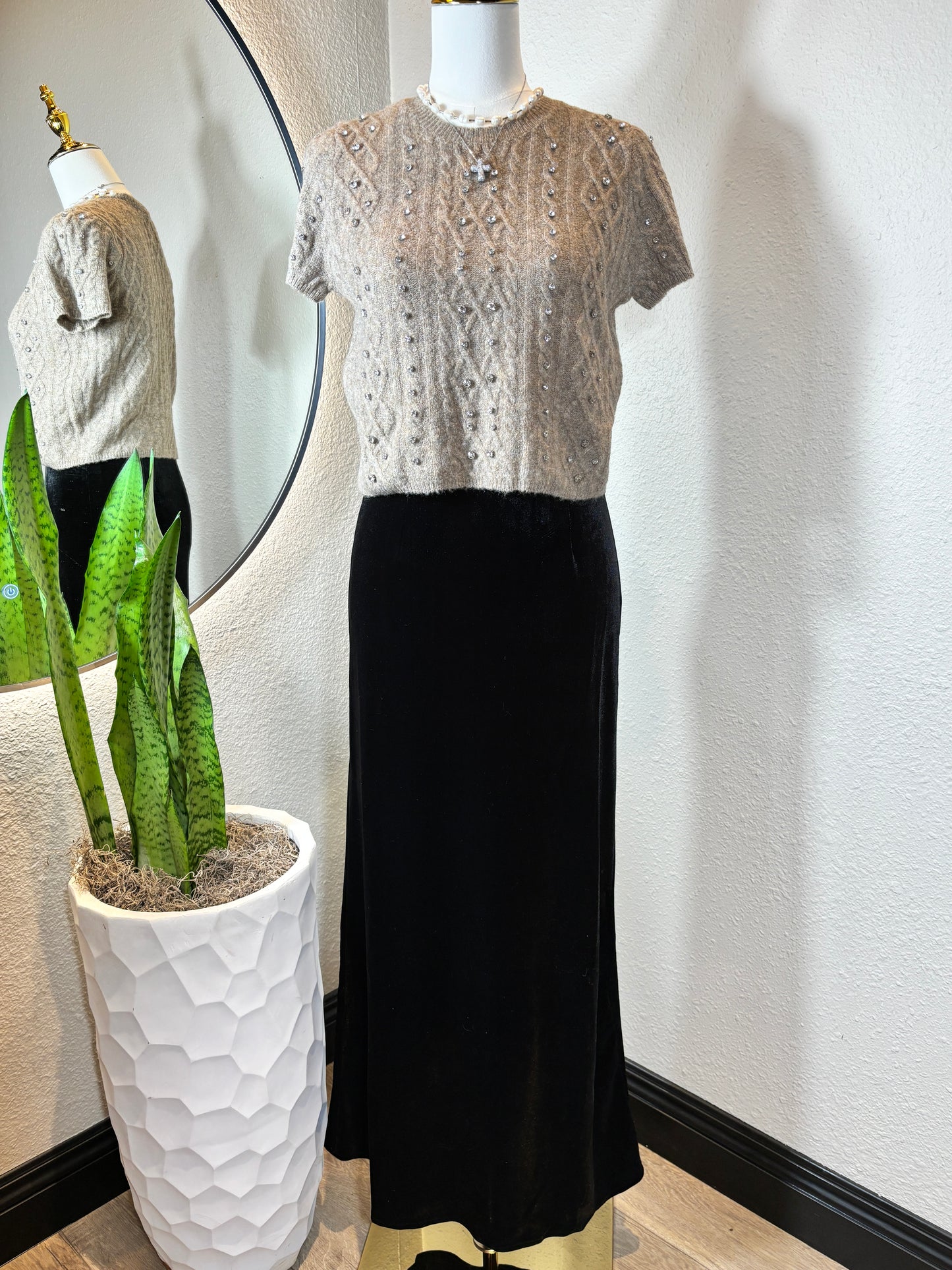 Velvet Slim Fit Maxi Skirt