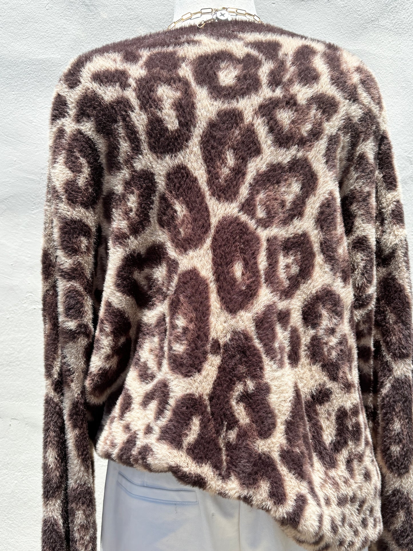 Fuzzy L/S Leopard Crew-Neck Sweater
