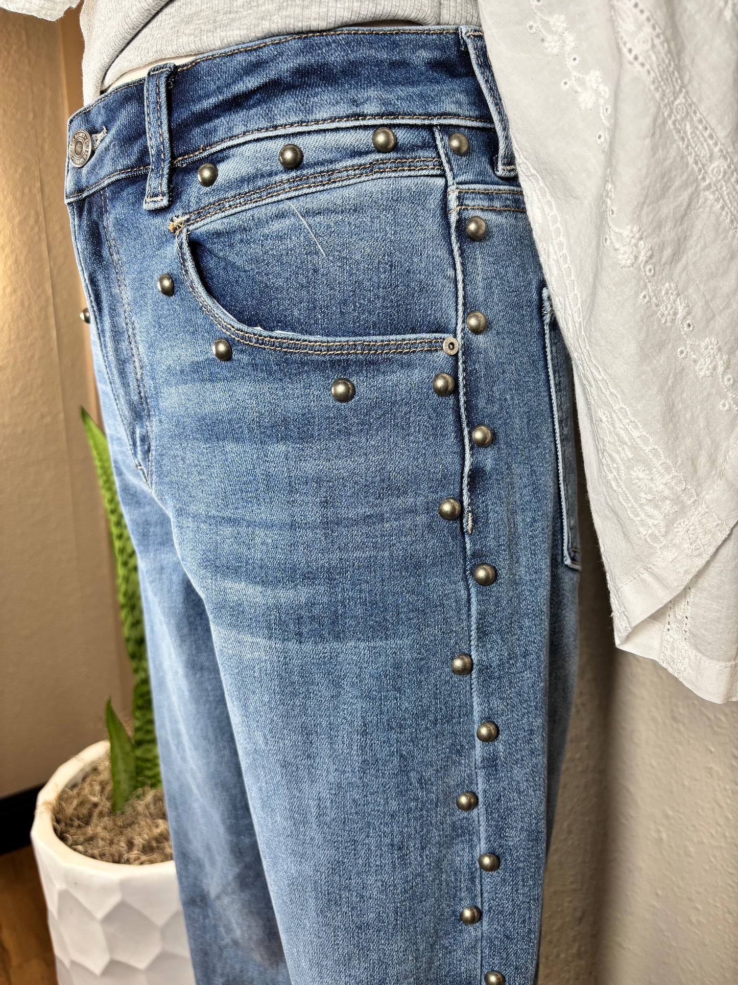 Relaxed Straight Jean