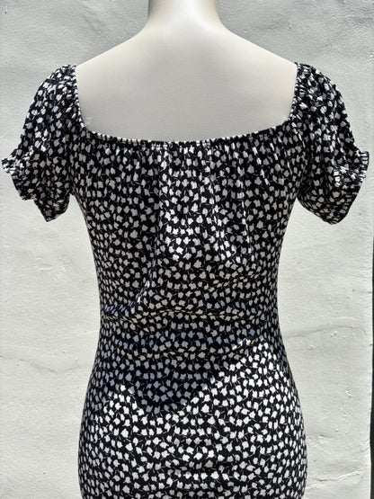 Black/white Capsleeve Dress-Mrose