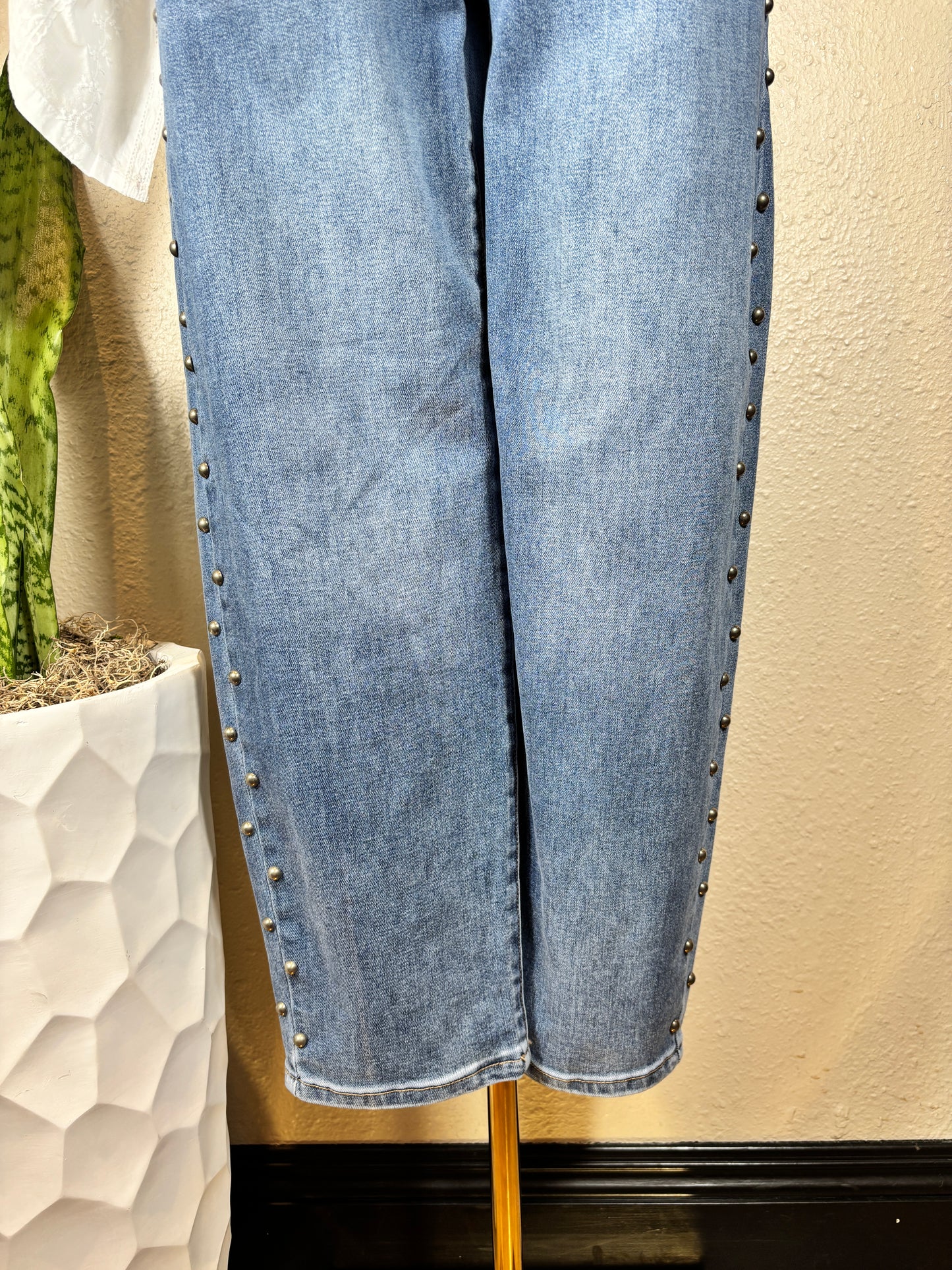 Relaxed Straight Jean