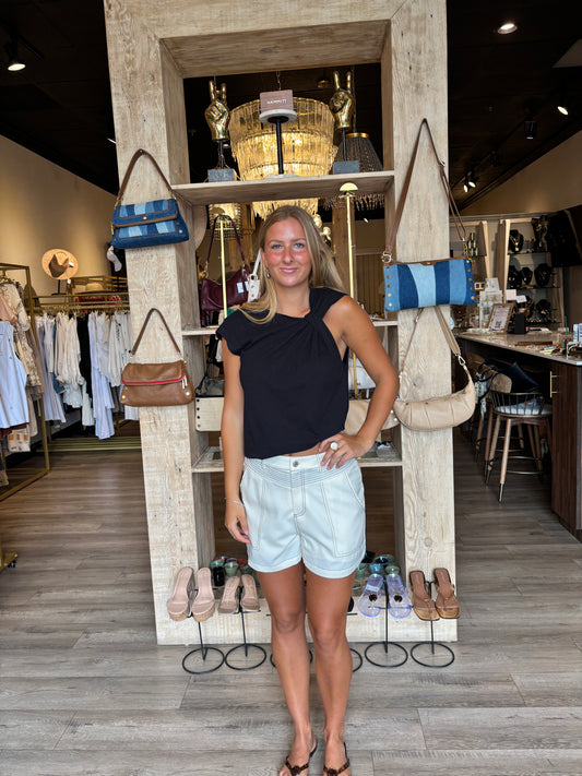 Detail Top Stitch Shorts-SyBo