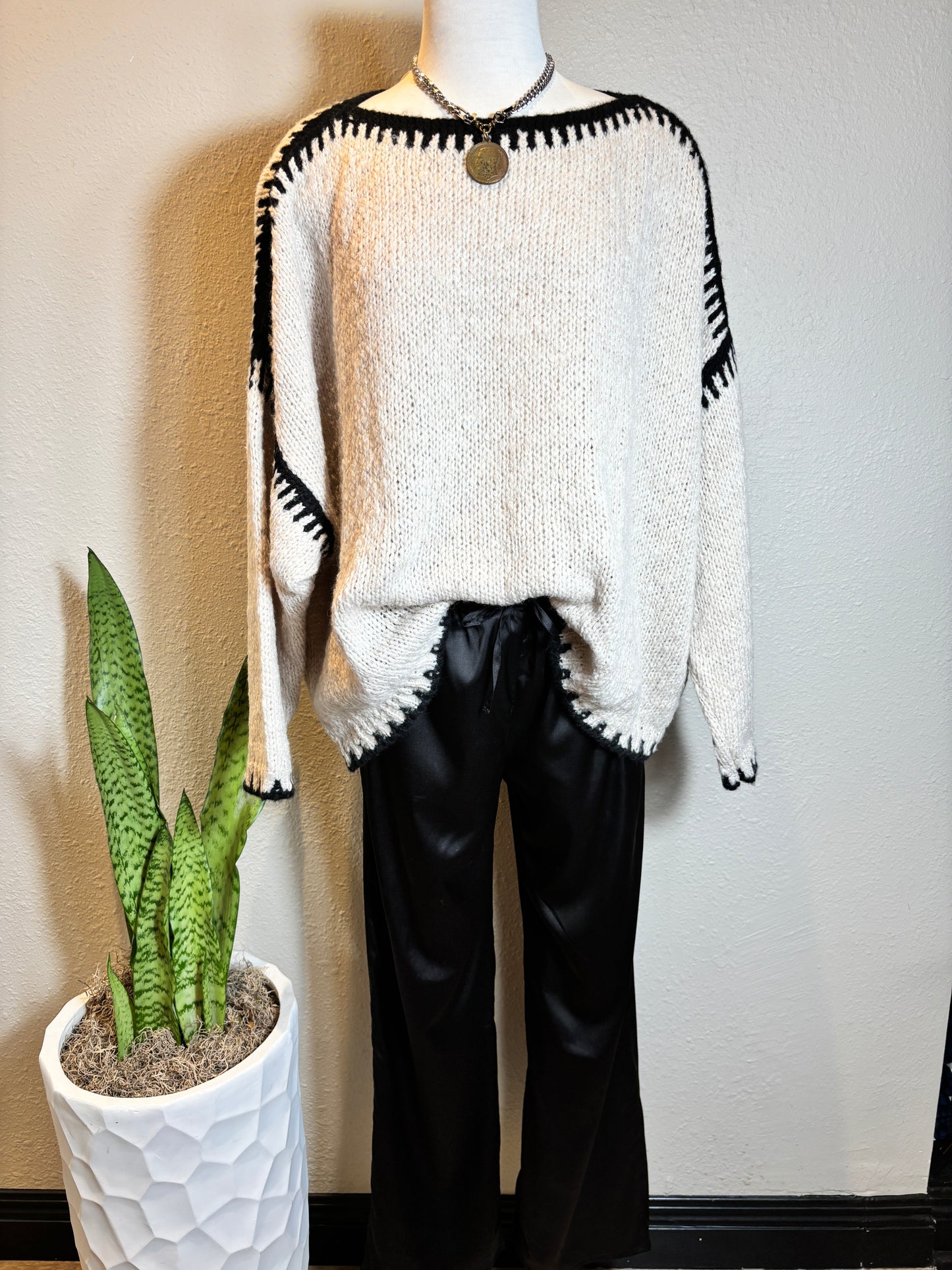 Black Edge Detail Crew New Long Sleeve Mohair Sweater