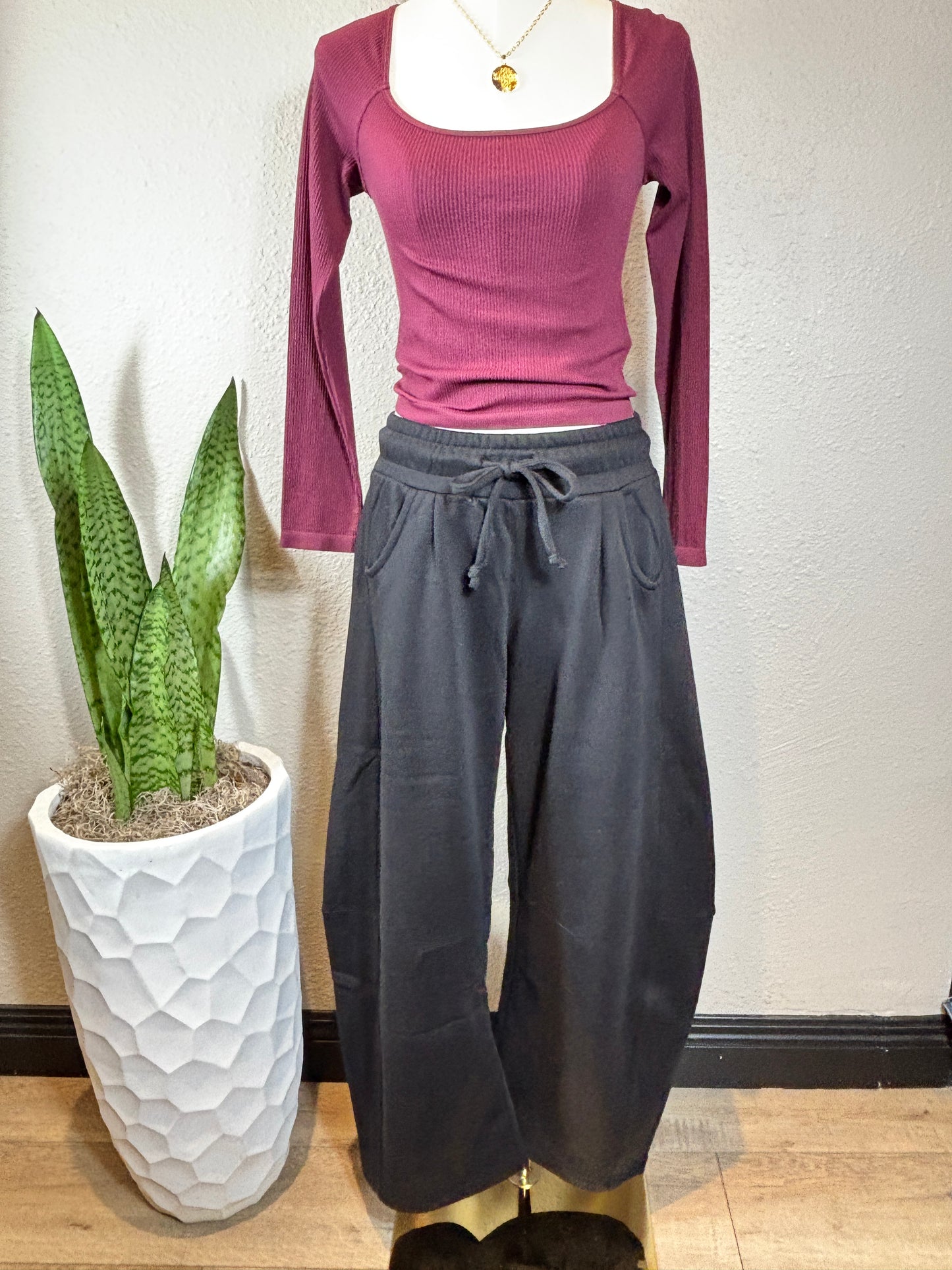 Fleece Baggy Barrel Leg Fit Mid Rise Sweatpants